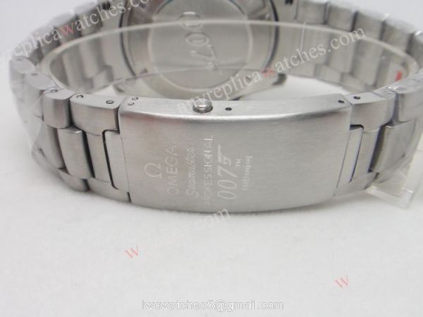 Omega Seamaster 007 Replica Quantum of Solace Stainless Steel Watch 4