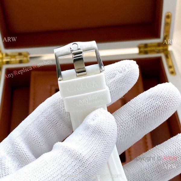 Copy Omega Seamaster 300m Limited Edition Watch White Rubber Strap 4