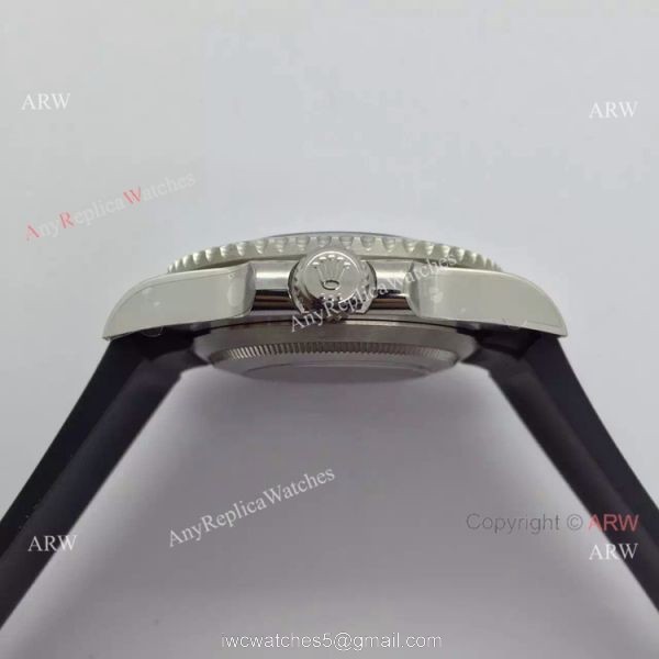 NEW UPGRADED Rolex Submariner Hulk Replica Replica Watch: SS Black Rubber strap 4
