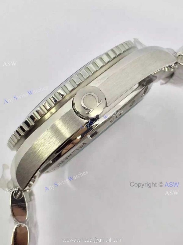 Knockoff Swiss Omega Seamaster GMT Watch Black Dial / Gray Arabic 4