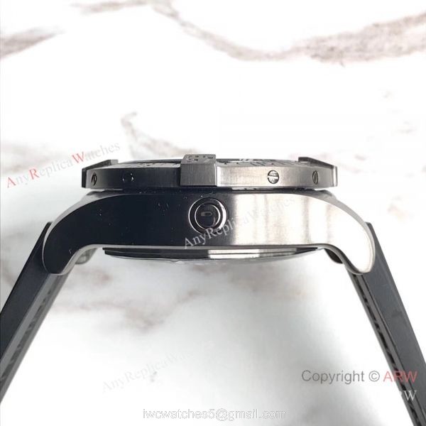 Swiss Fake Breitling Avenger II Seawolf Limited Edition 45mm Watch Rubber Strap 4