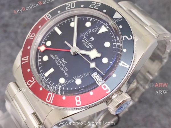 Replica Tudor Black Bay GMT Pepsi Watch For Sale Blue Red Bezel Black Dial 4