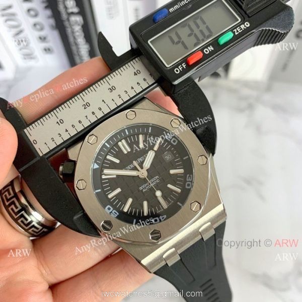 Audemars Piguet Replica Watches Royal Oak Offshore Diver 43mm Watch 4