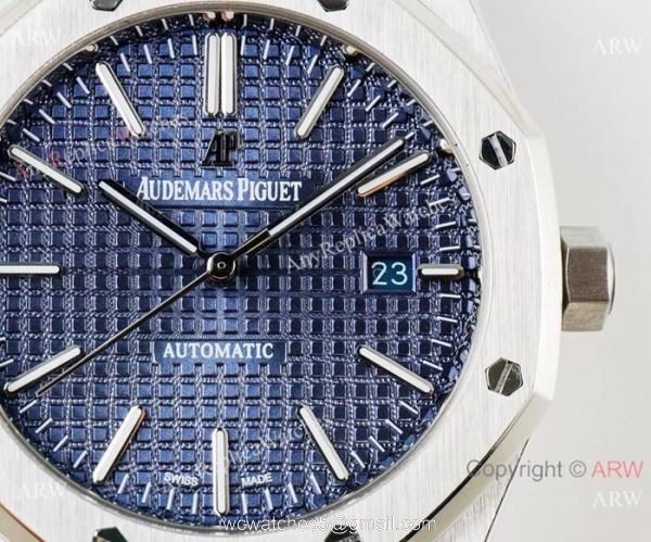 Copy Audemars Piguet Royal Oak 41mm Watches Blue Dial Deployment Clasp 4