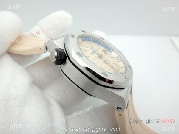 2019 New Audemars Piguet Royal Oak Offshore Diver Watches Beige Dial Beige Rubber Band 4