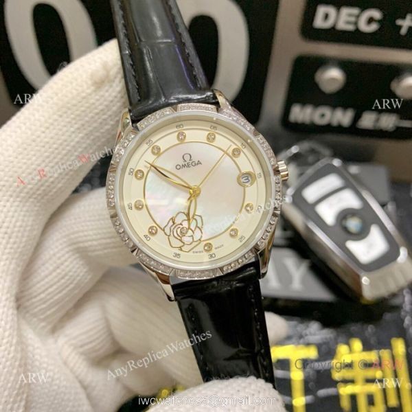 Omega Water Resistant Lady Watches Copy Gold Diamond Case 4