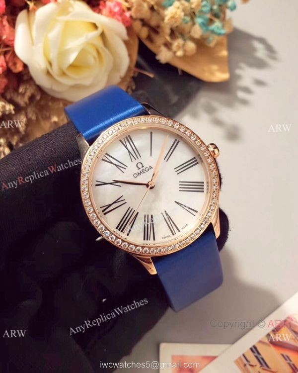 Omega De Ville Tresor Ladies Watches Blue MOP Dial Rose Gold 4