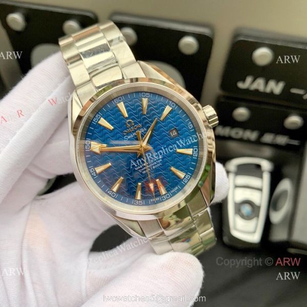 Omega Seamaster AQUA TERRA Swiss 8215 Watches Replica SS White Waved Dial 4