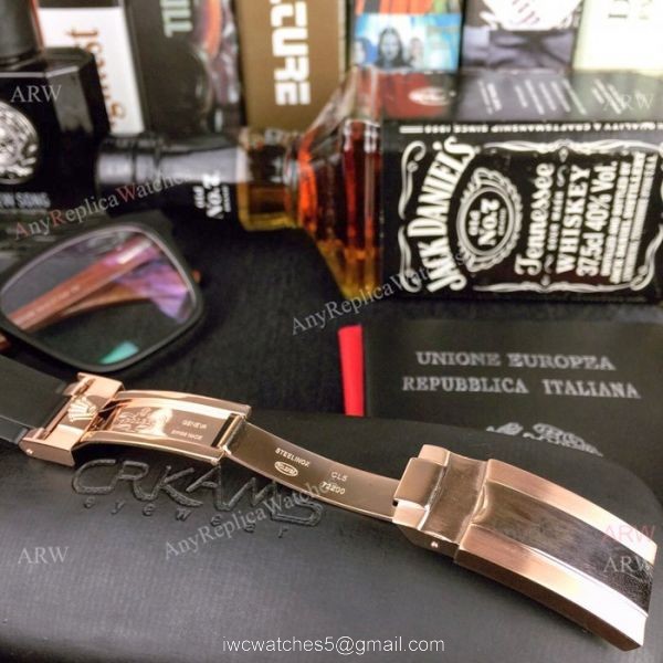 New Rolex Daytona Rubber Strap Replica Watch Rose Gold Case 40mm 4