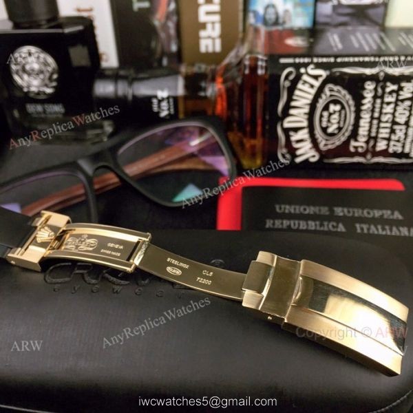 Yellow Gold Rolex Daytona Rubber Strap Replica Watch Mens 40mm 4
