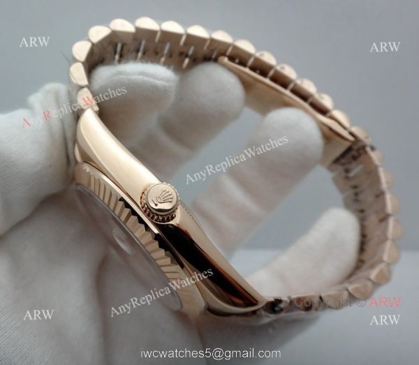 Replica Presidential Rolex Day date 40mm Watch Rose Gold stripped Dial 4