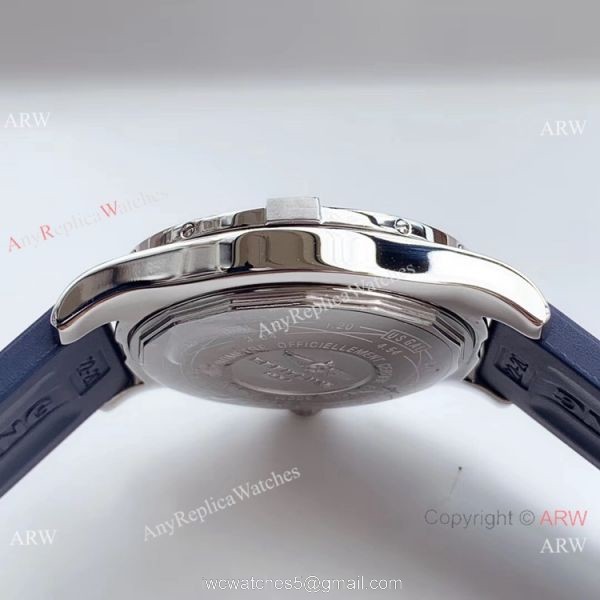 GF Factory Copy Breitling Avenger II GMT 2836 watch Blue Dial Blue Rubber Band 4