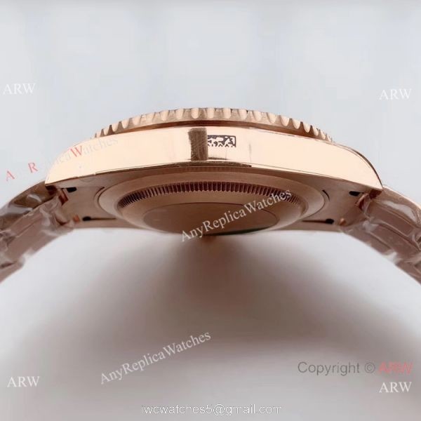 (EW) Replica Rolex GMT Master II Rose Gold 126715 Watch 40mm 4