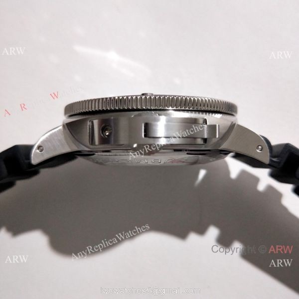 Copy Panerai Luminor Submersible PAM683 Watch Stianless Steel Black Bezel 4