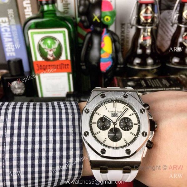 Fake Audemars Piguet Royal Oak Automatic Watch Rose Gold Black Dial 4