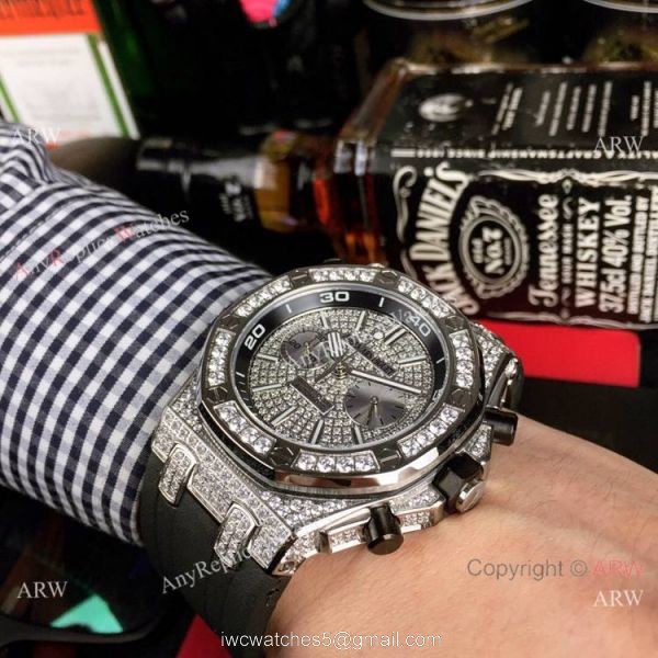 Royal Oak Offshore Diver AP Iced Out Replica Watch Silver Steel Case 4