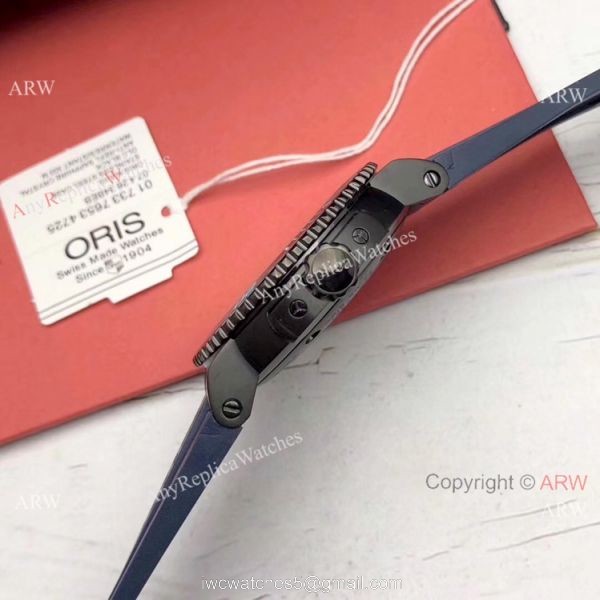 Highest Quality Fake Oris Aquis Swiss sw200 Watch Blue Rubber Strap 4