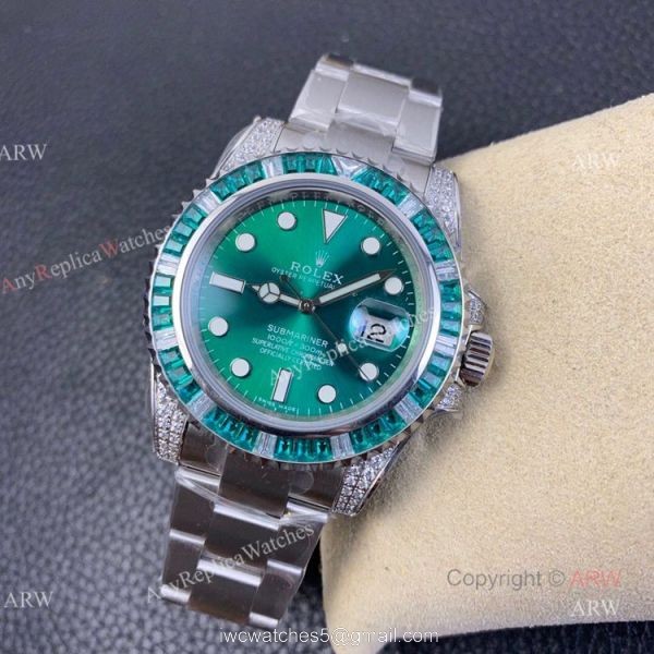 KS Factory Swiss Replica Rolex Submariner Green Dial Sapphire And Diamond Watch 4