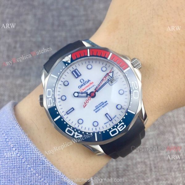 High quality Omega Commanders 007 Watch Gold Case Blue Rubber Band 4