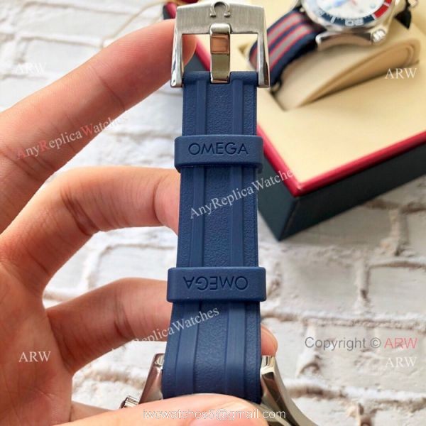 New Copy Omega Seamaster Diver 300 M Wristwatch 2-Tone Blue Ceramic 4