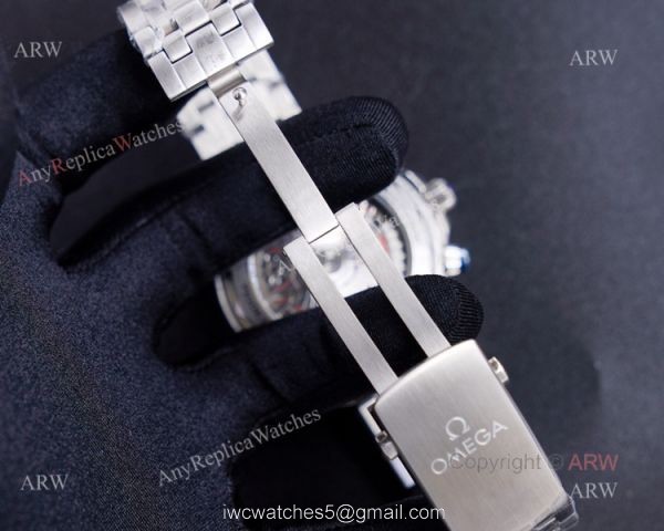 (TW) Highest Quality Diver 300m Omega Seamaster Super Clone Watch 9900 Movement 4