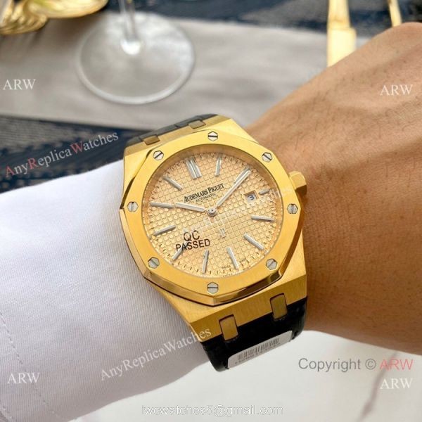 Best Copy Audemars Piguet Royal Oak Yellow Gold 41MM Watch 4