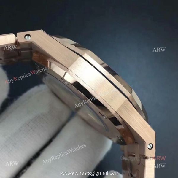 BF Swiss Replica Audemars Piguet Royal Oak Rose Gold Black Dial AP 15400 Watch 4