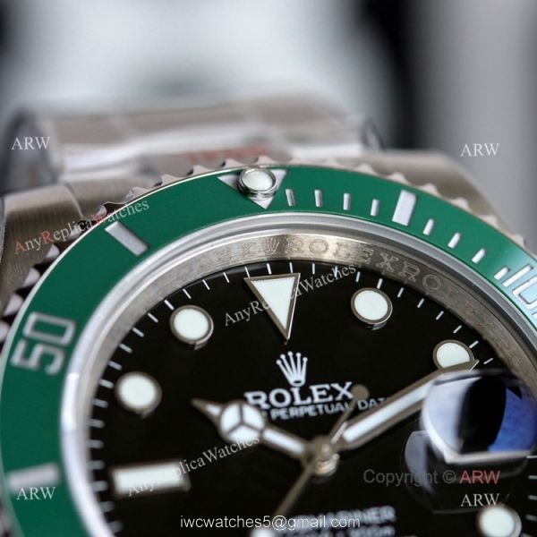 (V11) New Noob Replica Rolex Submariner 41mm Green Bezel Replica Watch Oyster Bracelet 4