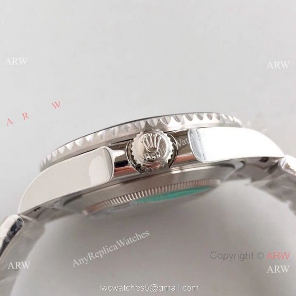Luxury AAA Replica Rolex SEA-Dweller 43mm Watch Noob Factory Swiss 3235 904L V10 4