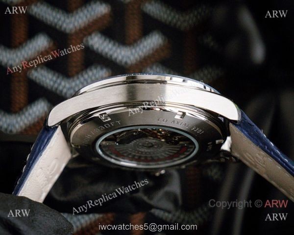 Best Replica Omega Speedmaster racing Watches White Dial Blue Dial 4