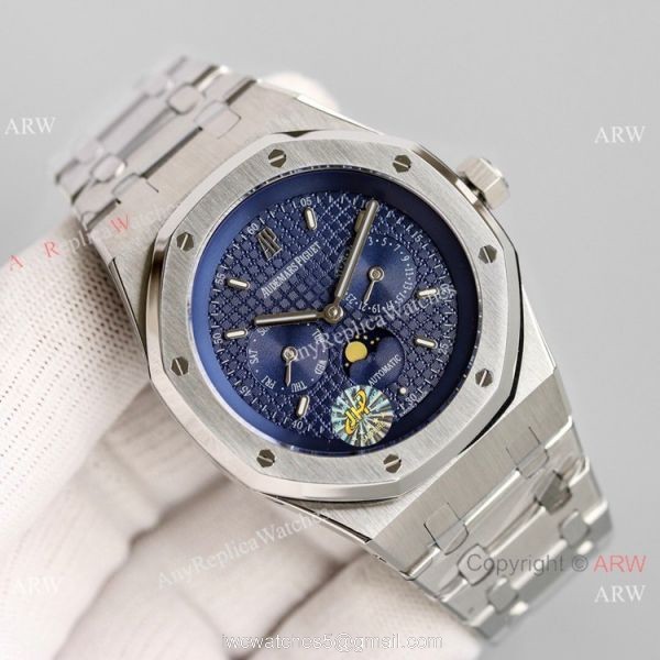 Swiss Replica Audemars Piguet Royal Oak Moon phase Watch 41mm Black Subdials 4