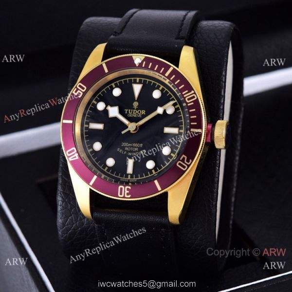 Clone Tudor Heritage Black Bay 41mm Watches Black Leather Strap Green Bezel 4