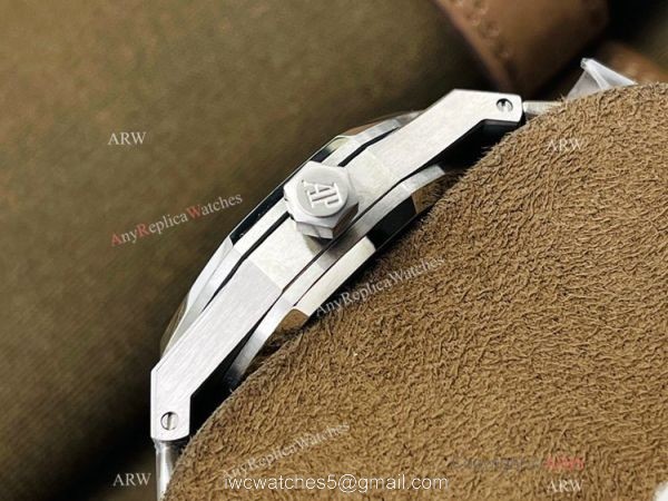 TWS factory V3 Version Audemars Piguet Royal Oak 37mm Watch Black Dial Cal.3120 Movement 4