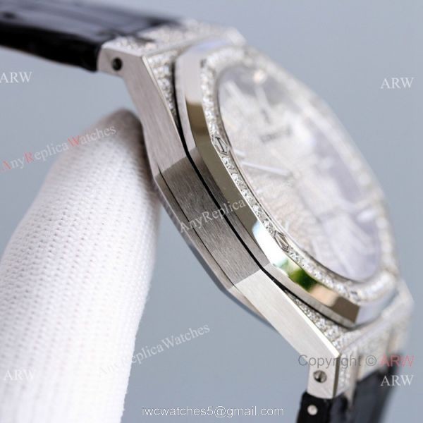 Diamond Audemars Piguet Royal Oak 15400 Watch With Black Leather Strap Best Replica 4
