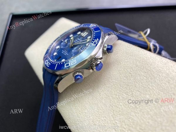 OMF Omega Seamaster Diver 300m Rubber Strap Blue Dial Swiss Replica Watches 44mm 4