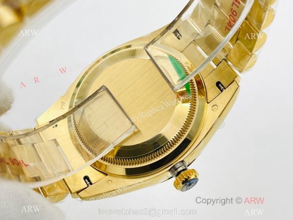 EW Factory V2 Rolex Day Date 40 Diamond Bezel Green Gradient Watch with nfc card 4