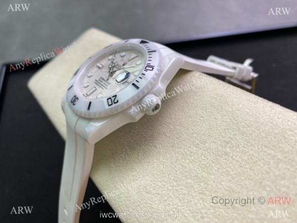 Swiss Rolex Submariner White Ceramic 5G Factory 3135 40mm Watch 4