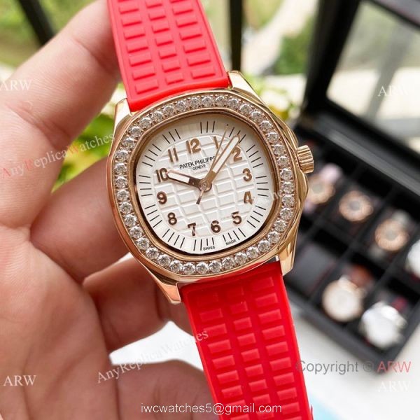 Replica Patek Philippe Lady-Aquanaut Watch Diamond Bezel Rose Gold 4