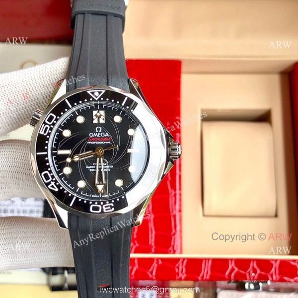 AAA Copy Omega Seamaster 300m James Bond Limited Edition Watch Rubber Strap 5