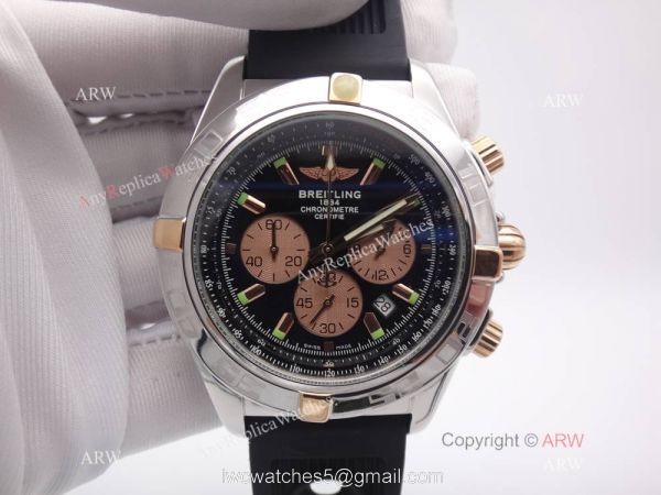 Breitling Chronomat B01 44mm Rose Gold Chronograph Black Rubber Band 5