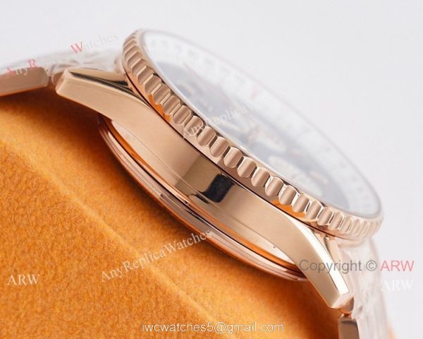 Super Clone Breitling Rose Gold Navitimer 01 Watch Valjoux7750 Movement 5