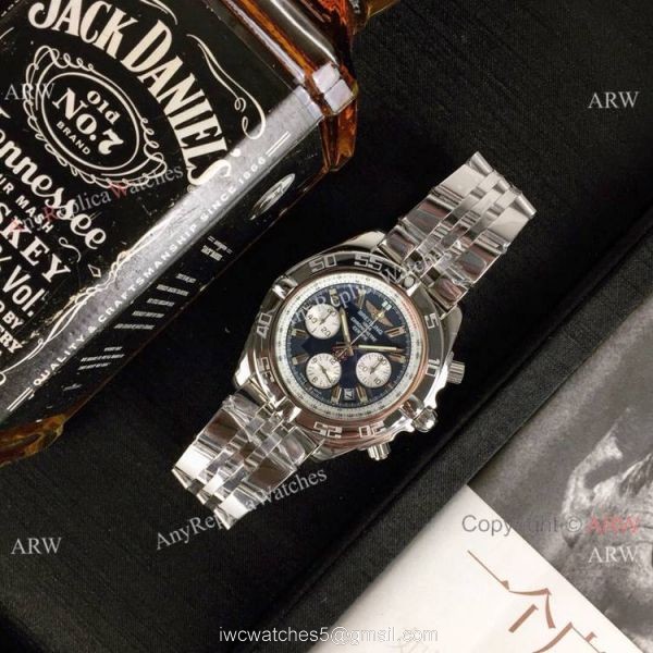 Replica Breitling Chronomat B01 43MM Watch White Subdials 5