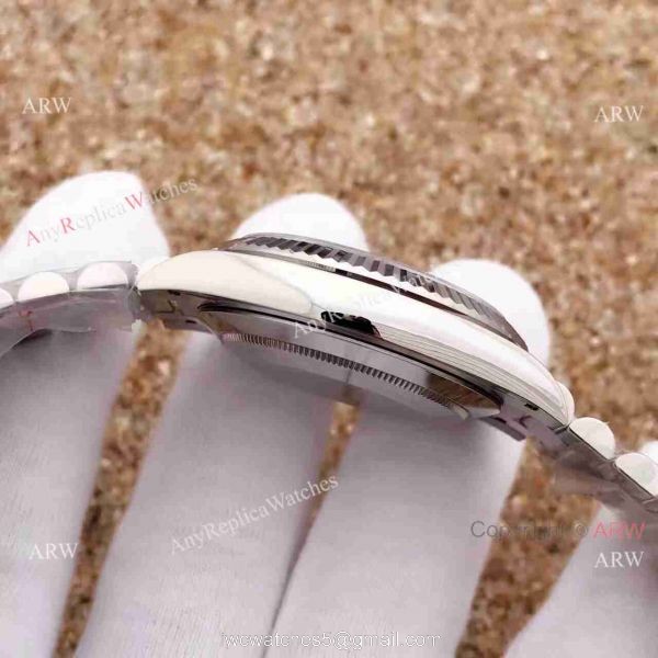 Replica Rolex Day-Date II Watch 41mm Silver Dial Roman Markers 5