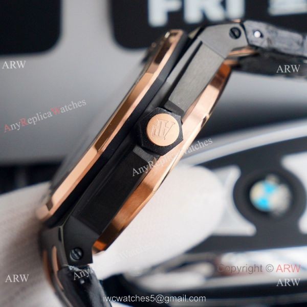 Copy Audemars Piguet Royal Oak Diver Watches Rose Gold and Black 5
