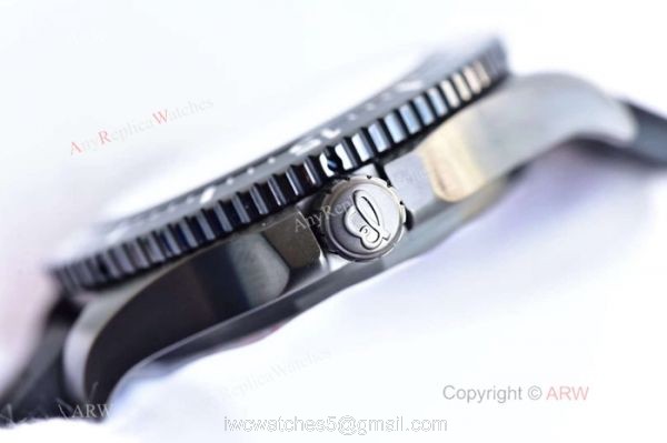 AAA Grade Breitling Superocean Swiss 2824 Watch Replica SS Black Bezel 5