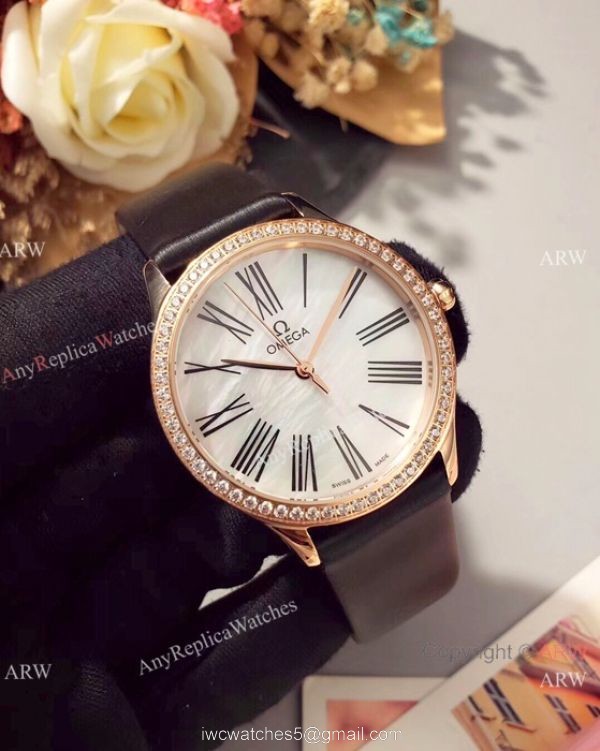 Omega De Ville Tresor Ladies Watches Blue MOP Dial Rose Gold 5