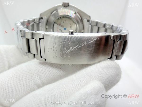 Fake Omega Seamaster Planet Ocean Stianless Steel Black Watch 5