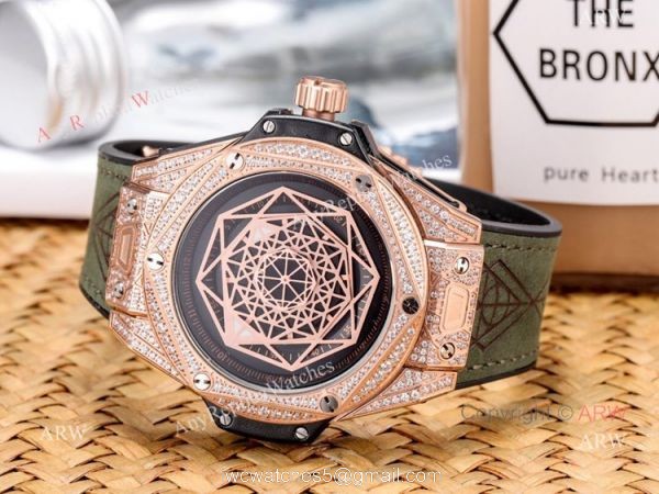 2019 Replica Hublot Big Bang Sang Bleu Iced Out Rose Gold Watches 5