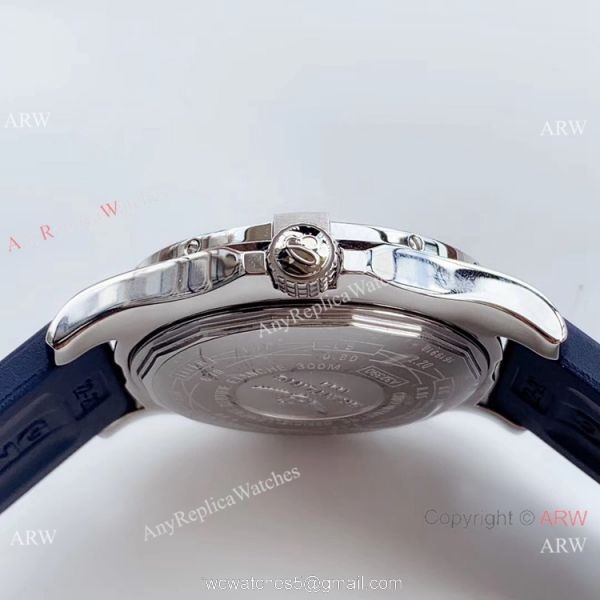 GF Factory Copy Breitling Avenger II GMT 2836 watch Blue Dial Blue Rubber Band 5