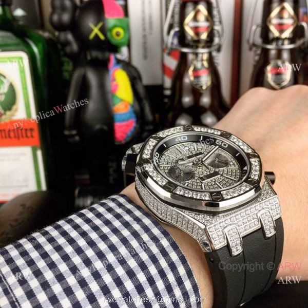 Royal Oak Offshore Diver AP Iced Out Replica Watch Silver Steel Case 5